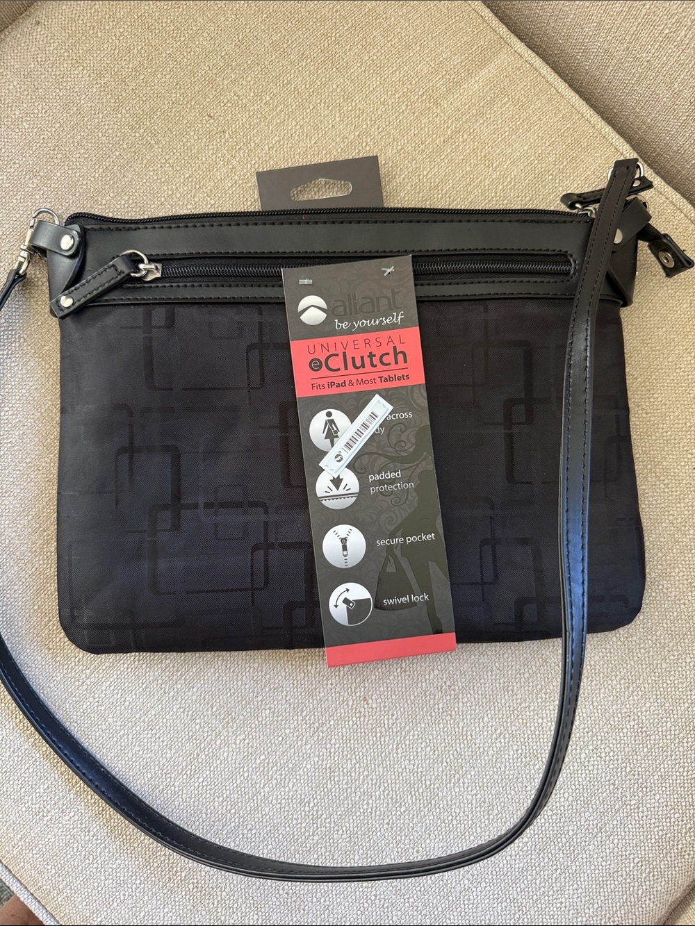 NWT Black Universal Clutch Crossbody with Strap